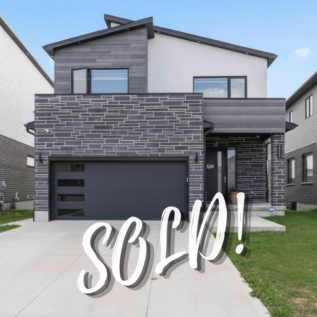 shows images & features of the home_239 Commissioners Rd W